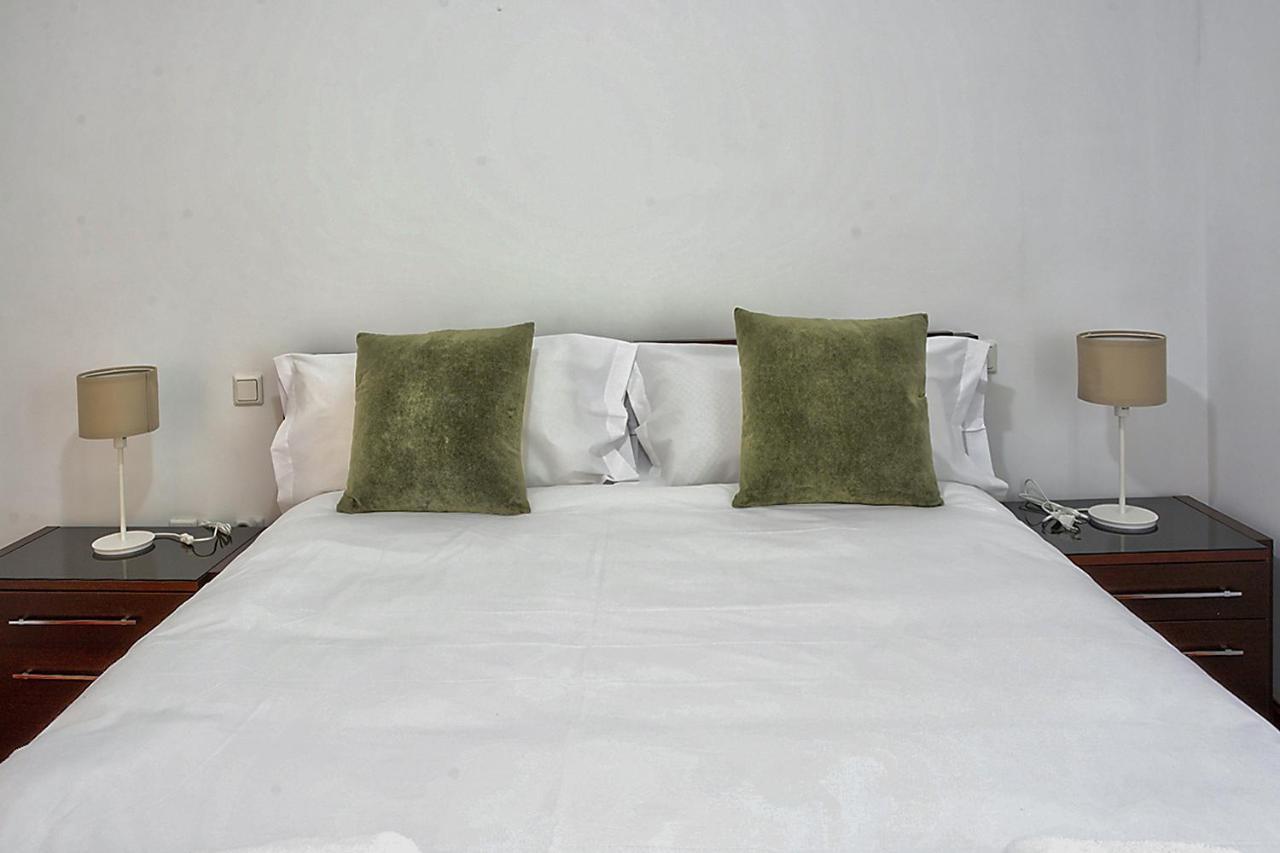 San Bernardo Family Apartment Seville Ngoại thất bức ảnh