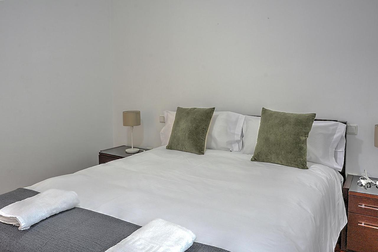 San Bernardo Family Apartment Seville Ngoại thất bức ảnh