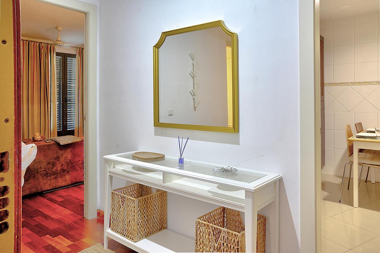 San Bernardo Family Apartment Seville Ngoại thất bức ảnh