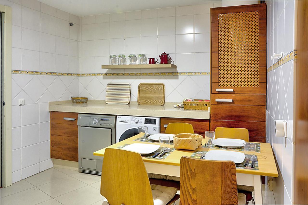 San Bernardo Family Apartment Seville Ngoại thất bức ảnh